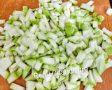 खट्टी मीठी लौकी (Khatti meethi lauki recipe in hindi) रेसिपी चरण 1 फोटो