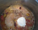 Une image de l'étape 4 de Poulet paprikash.