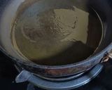 A picture of step 3 of Black-EyedPeas Gravy.