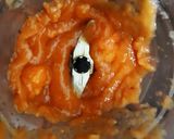 A picture of step 5 of Papaya Dalia smoothie.