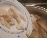 Foto del paso 2 de la receta Ensaladilla de bonito, gambas y palitos de cangrejo