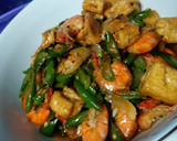 Foto langkah ke 4 dari resep Udang Buncis Tahu Tumis Lada Hitam.