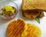 A picture of step 5 of Aloo tikki veggies sandwich.