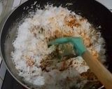 Foto langkah ke 2 dari resep Serundeng Kelapa Pedas Manis.
