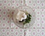 Foto del passaggio 8 della ricetta Briochine con pomodorini secchi e mousse di crescenza al coriandolo