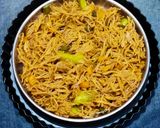 A picture of step 5 of Chilli vermicelli.