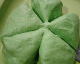 Foto langkah ke 4 dari resep Pandan Wool Roll Bread.