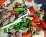 A picture of step 2 of Shaking Beef (Bò Lúc Lắc).
