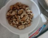 A picture of step 4 of Dates and Walnuts cake 🎂.