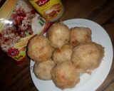 A picture of step 7 of Yam balls.