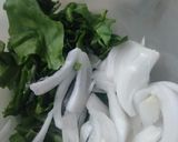 A picture of step 1 of Veggie pakora.