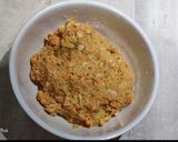 A picture of step 9 of Veg Noddles with dry manchurian balls.