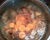 Foto langkah ke 3 dari resep Sop Oyong Kulit Ayam.