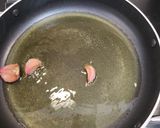 Foto del paso 5 de la receta: Pollo al ajillo con cava