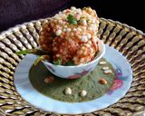 A picture of step 4 of Sabudana wada with pudina chutney.