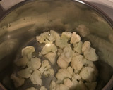 Foto del paso 5 de la receta: Coliflor con salsa de tápenas