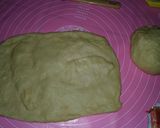 Foto langkah ke 2 dari resep Pizza Roll homemade (otang).