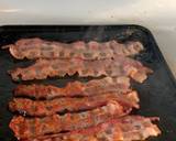 Foto del paso 1 de la receta Sunny Side Up eggs with bacon