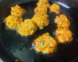 A picture of step 2 of Drumstick Flower Fritters.