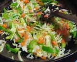 A picture of step 2 of Veg Pulao.