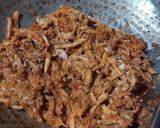 Foto langkah ke 4 dari resep Ayam Suwir Khas Bali.