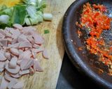 Foto langkah ke 1 dari resep Cireng Isi Sosis Pedas.