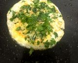 A picture of step 5 of Omelette with green coriander 🥚🥬🥬.
