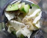 A picture of step 1 of Raw mango and lemon smoothie.