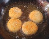 Foto langkah ke 7 dari resep Roti Goreng Ekonomis Tanpa Telur.