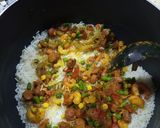 A picture of step 6 of Fried rice with shrimps and chicken sausage.