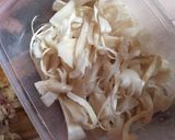 Foto langkah ke 1 dari resep Tumis jamur simple.