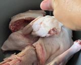 Foto langkah ke 1 dari resep Bebek Bumbu Item.