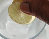 A picture of step 3 of Peach mojito, refreshing cold drink.