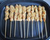 Foto langkah ke 5 dari resep Sate ayam manis.