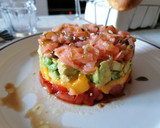 Foto del paso 5 de la receta: Tartar de salmón, mango y aguacate