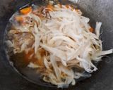 Foto langkah ke 4 dari resep Sop Jamur Tiram.
