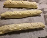 A picture of step 2 of Sausage and ham roll.