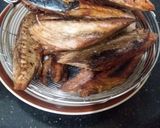 Foto langkah ke 3 dari resep Ikan cuwe di tumis biasa.