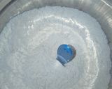 A picture of step 1 of Honey doughnut.