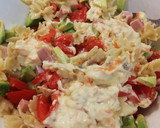 Foto del paso 10 de la receta: Ensalada de pasta espectacular con tomate y aguacate