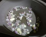 Foto langkah ke 1 dari resep Semur Telur Ceplok Enak.