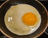 Foto del passaggio 2 della ricetta Uova al tartufo