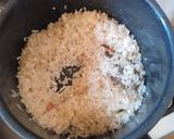 Foto del paso 1 de la receta: Arroz frito con ajo y hojas de laurel