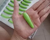 Foto langkah ke 3 dari resep Caterpillar Cookies / Kue Semprit.