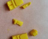 A picture of step 10 of Vickys Lego Cake - Decoration Idea.