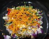 A picture of step 2 of Vegetable vermicelli upma.