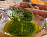 Foto del paso 6 de la receta: Níscalos a la plancha con salsa mery de hojas de zanahoria