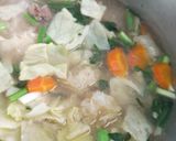 Foto langkah ke 4 dari resep Sop jamur putih.