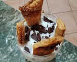 Foto del passaggio 10 della ricetta Crema diplomatica al limone con sfoglia e cioccolato
