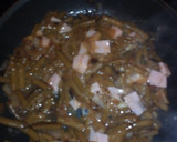 Foto del paso 4 de la receta: Revuelto de habichuelas con j.cocido